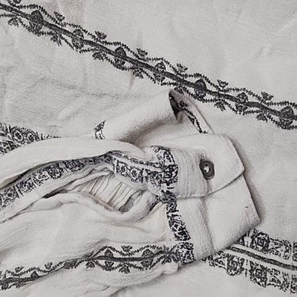 Free People Med. Top - Picture 5 of 5